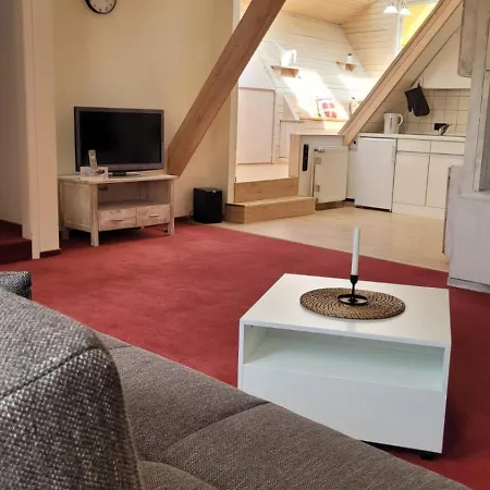 Zur Linde Hotel 3*