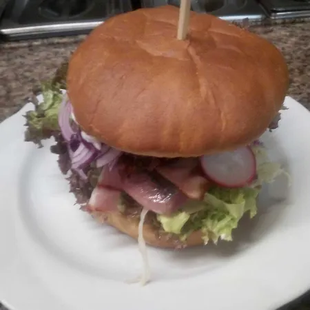 Zur Linde 멜도르프