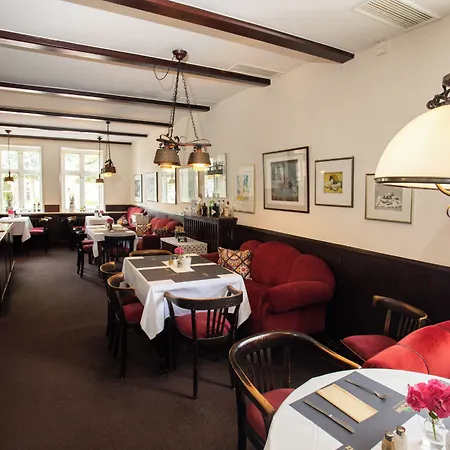 Zur Linde Hotel
