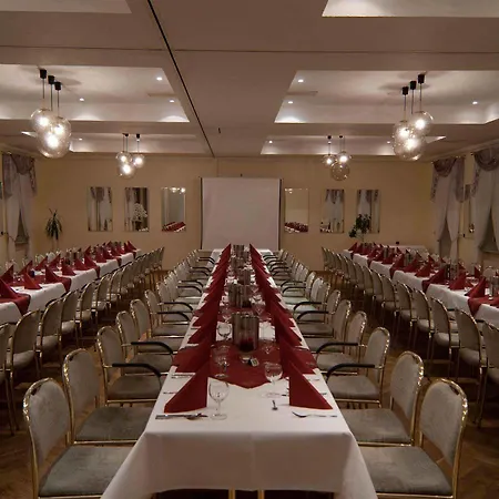 Zur Linde Hotel
